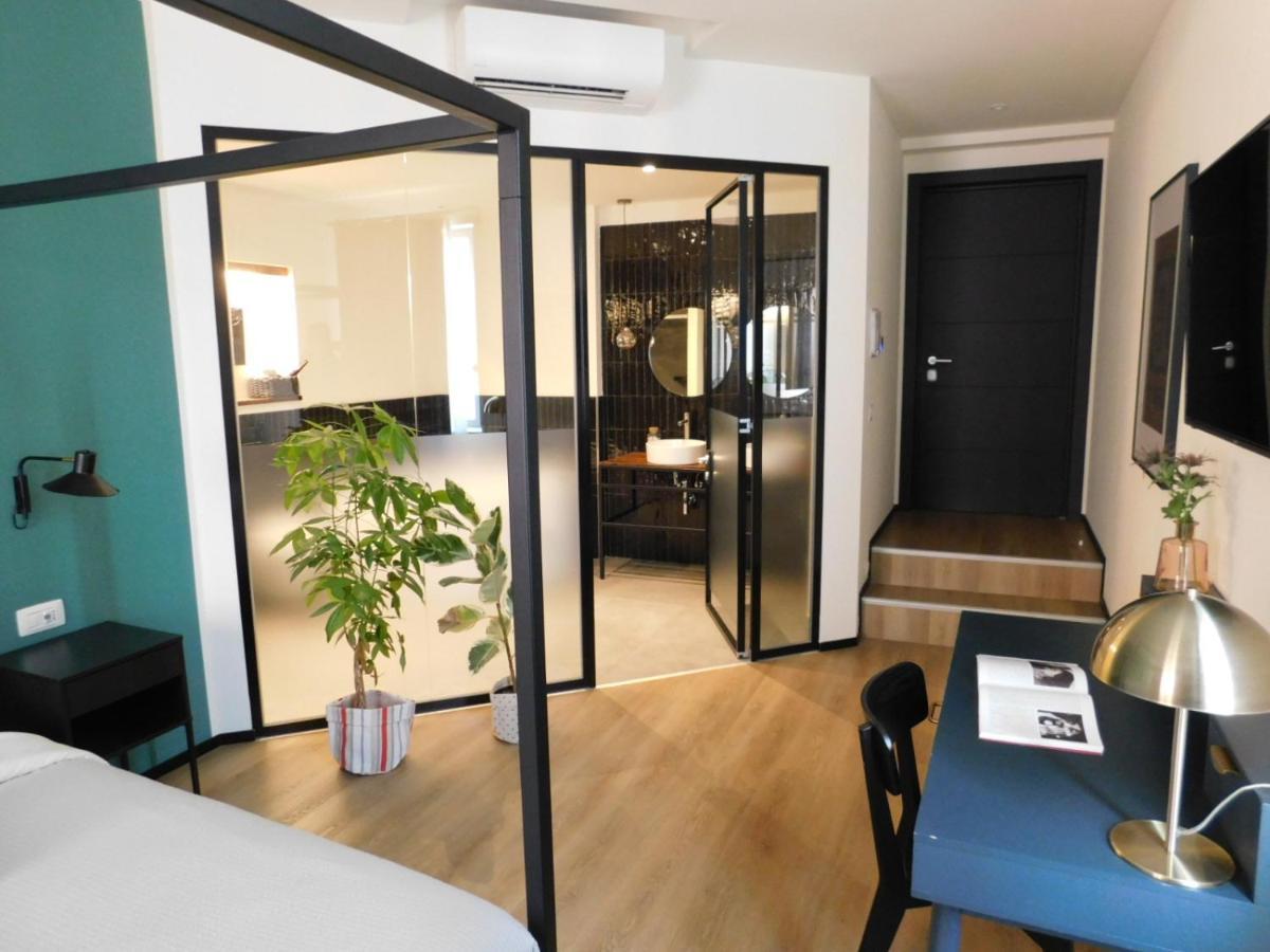 Piumaviola Beds & Aparthotel Parma
