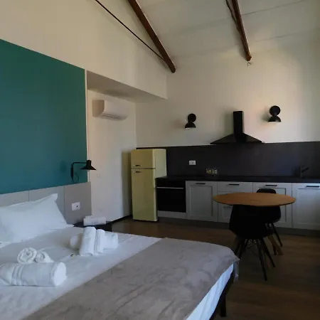 Piumaviola Beds & Apartments Parma Exterior photo